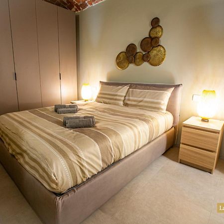 La Casa Dell'Olmo - Suite Apartment クーネオ エクステリア 写真