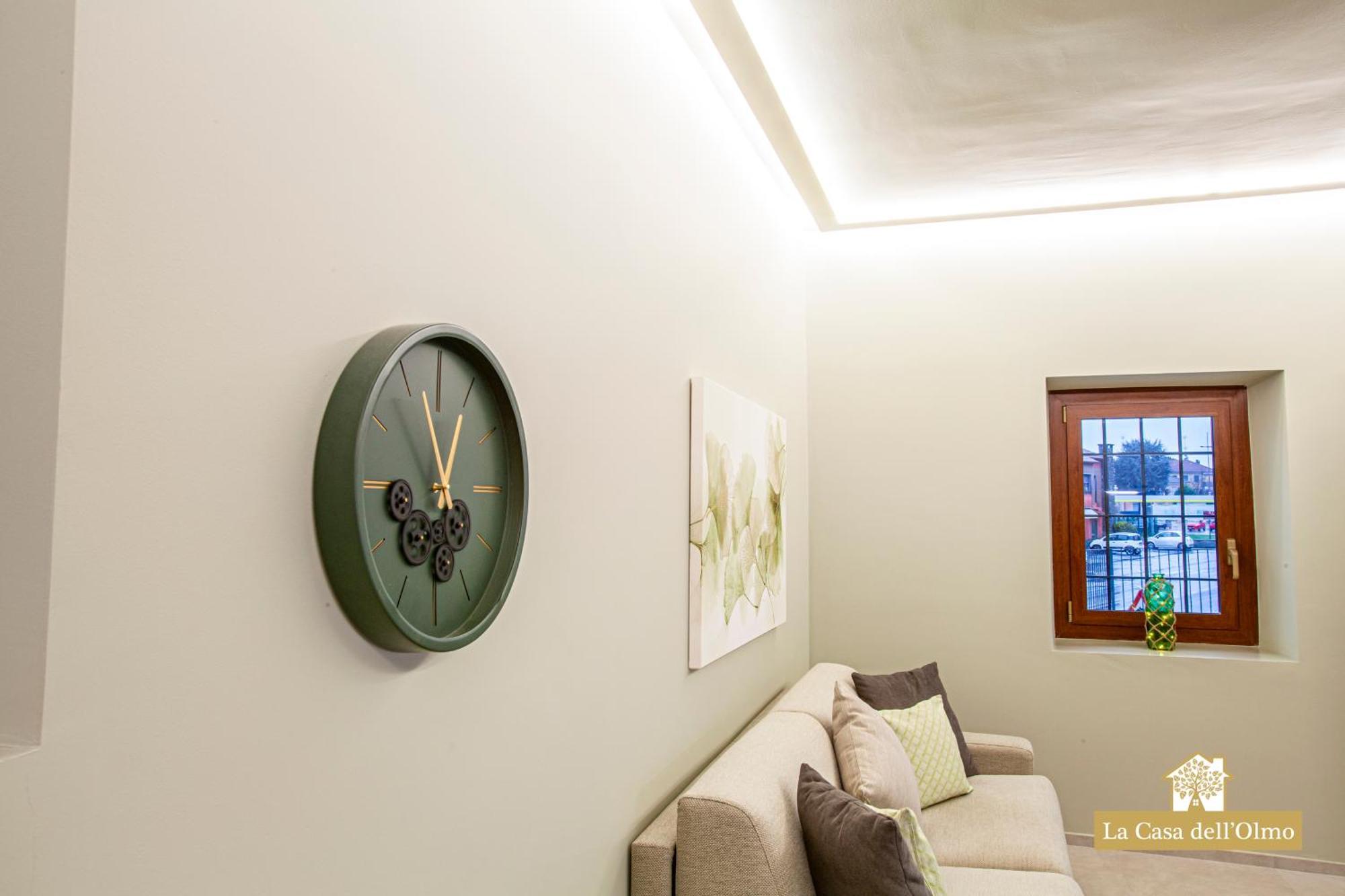La Casa Dell'Olmo - Suite Apartment クーネオ エクステリア 写真