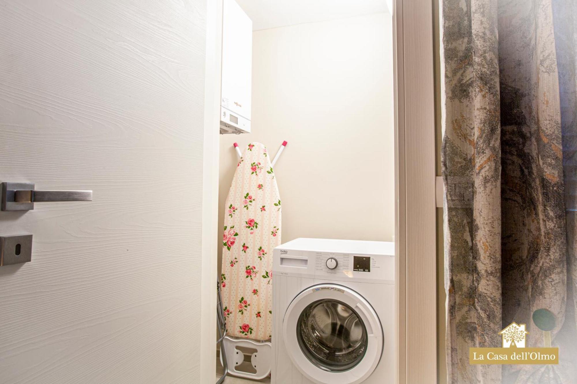 La Casa Dell'Olmo - Suite Apartment クーネオ エクステリア 写真