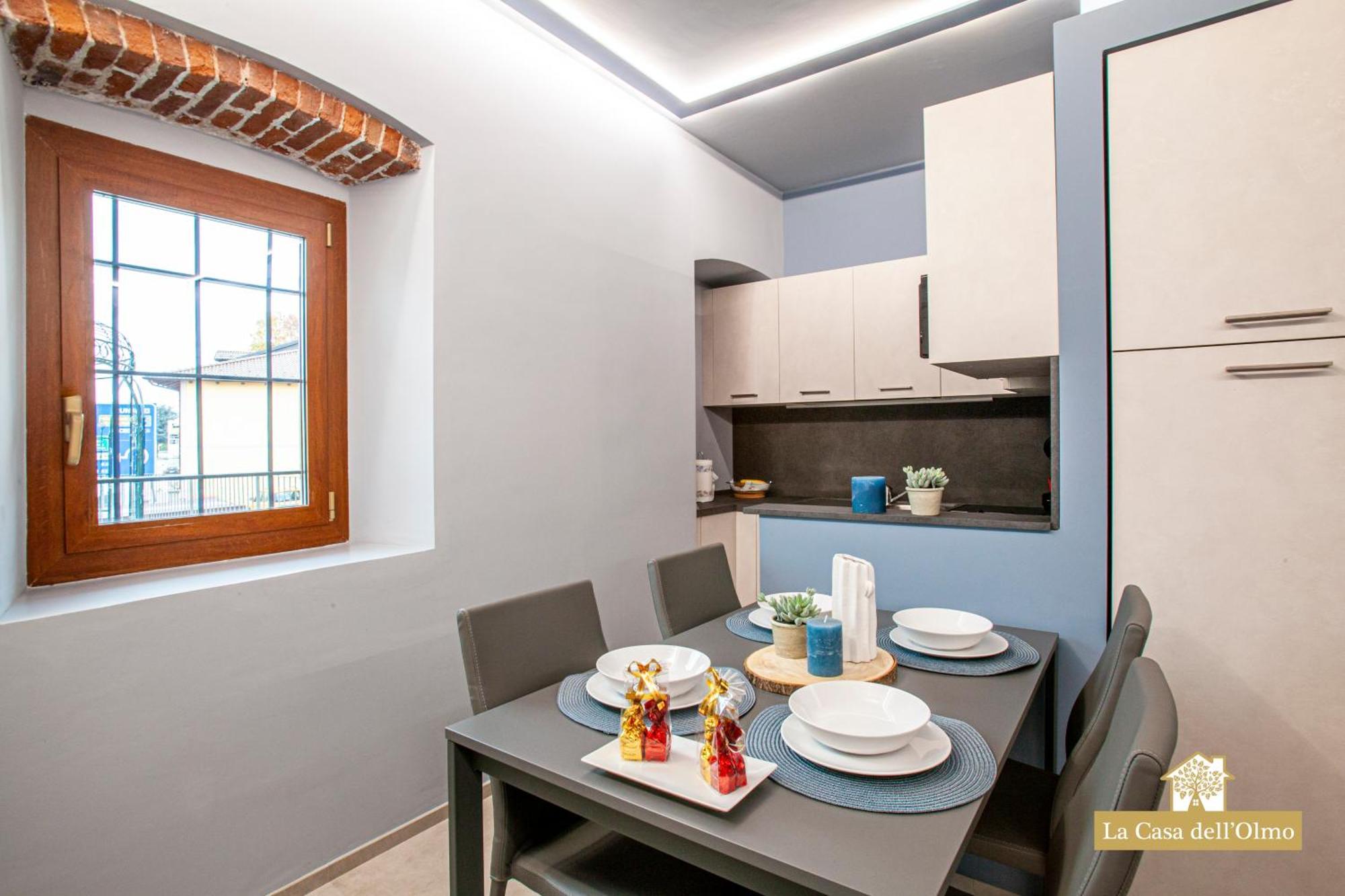 La Casa Dell'Olmo - Suite Apartment クーネオ エクステリア 写真